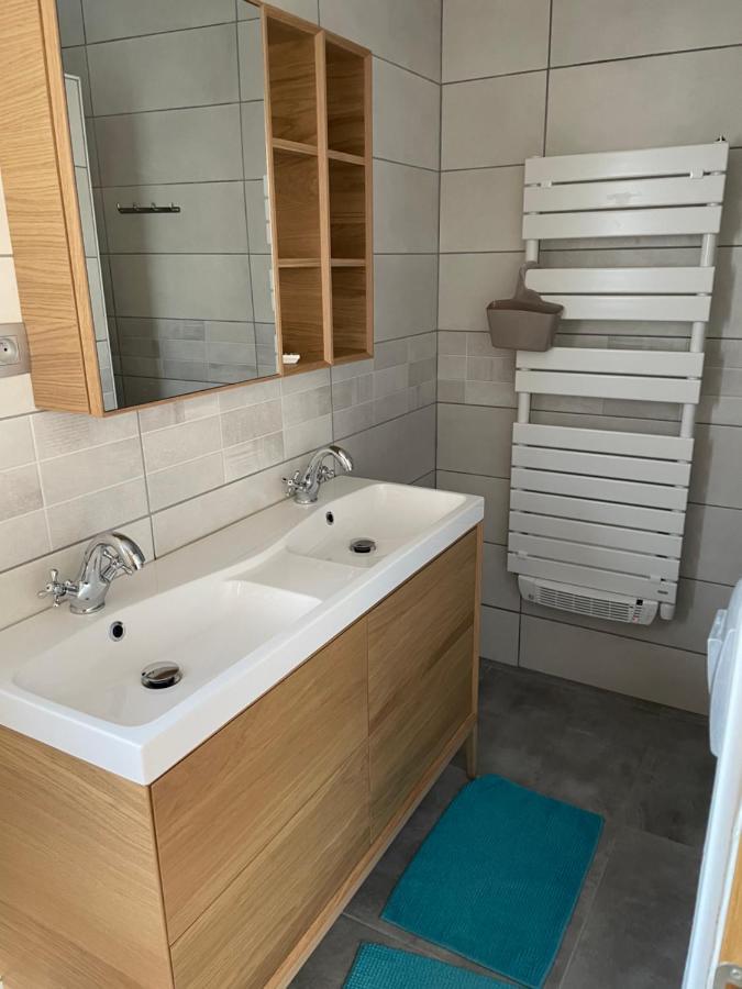 Gite Des Brimbelles La Neuveville-Devant-Lepanges Zewnętrze zdjęcie
